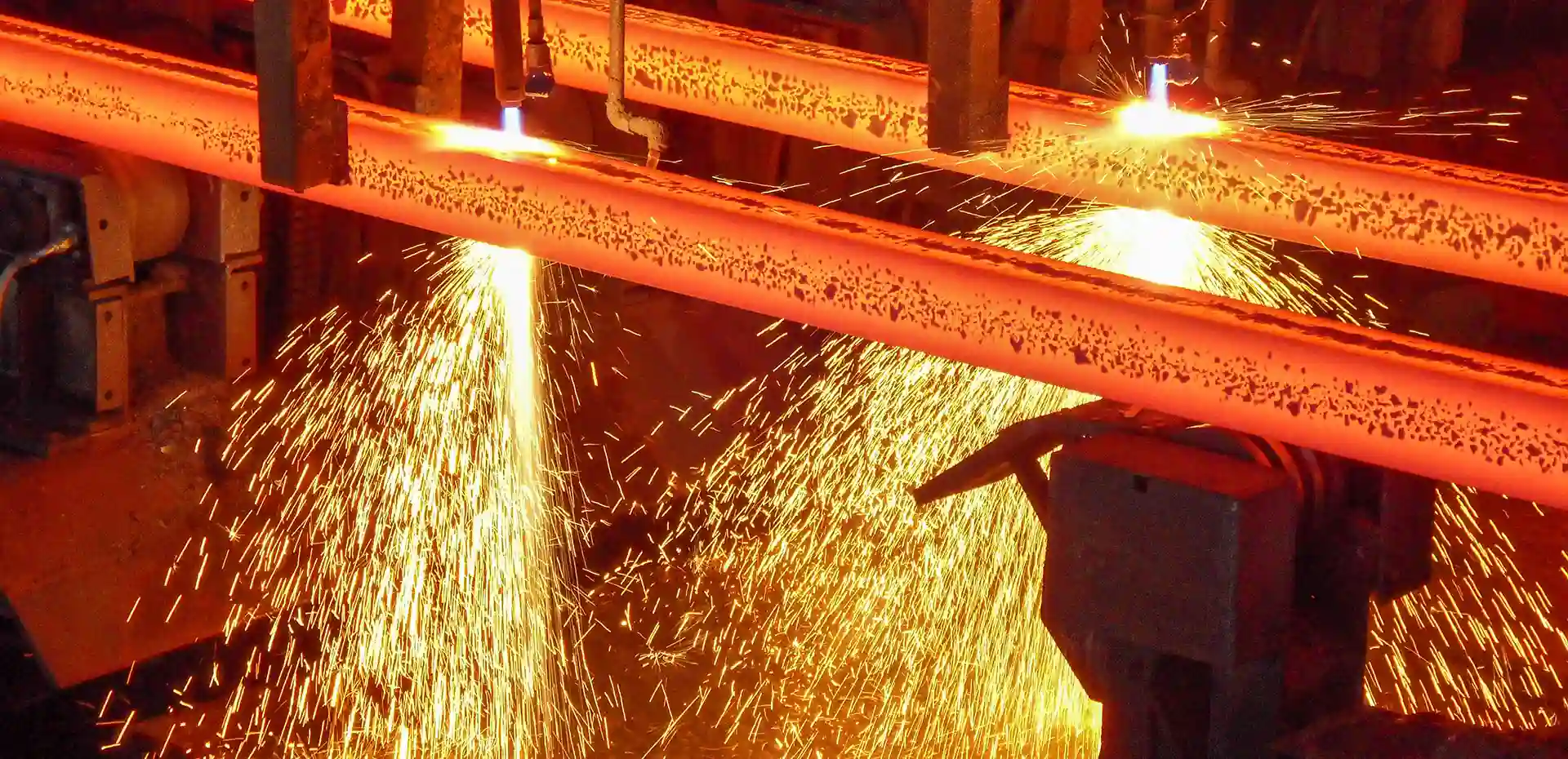 Materias primas refractarias sinterizadas de alta pureza